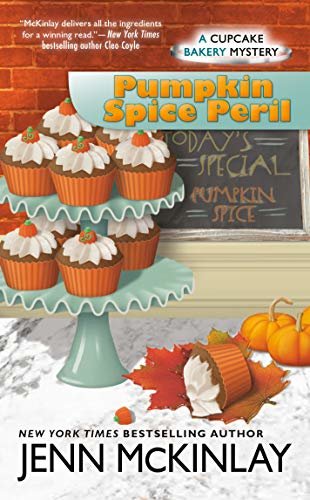 Pumpkin Spice Peril (Cupcake Bakery Mystery Book 12) (English Edition)