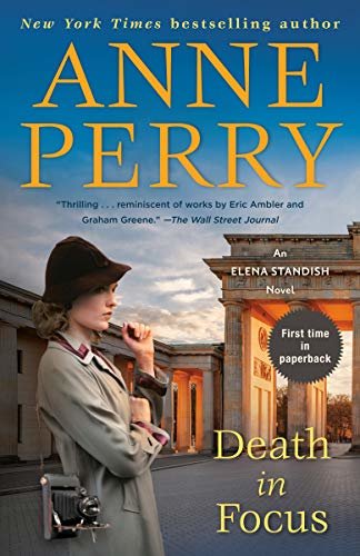 Death in Focus: An Elena Standish Novel (English Edition)