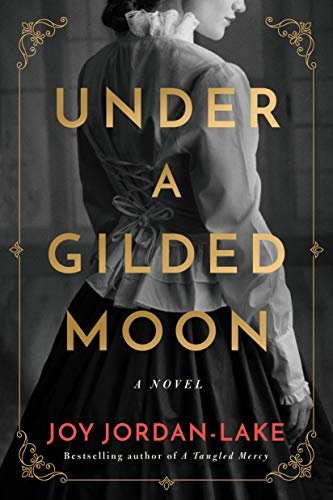 Under a Gilded Moon: A Novel (English Edition)